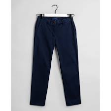 ارتدي بناطيل و تشينو الجديد مع gant سبوبة كوم preppy essentials preppy wardrobe essentials womens chinos