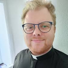 Daniel Wyman's Instagram, Twitter & Facebook