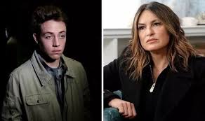 22 seasons available (489 episodes). Law And Order Svu Fans React To Henry Mesner S Return Tv Radio Showbiz Tv Express Co Uk