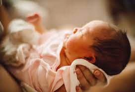 Kelahiran anak menjadi momen yang paling membahagiakan untuk semua anggota keluarga. Adat Hari Lahir Cina Yang Menarik Untuk Bayi Baru Lahir