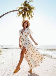 Pin By Iman Ganijee On Playa Beach Photoshoot Fashion Beach Outfit