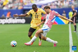 Croatia edges Ghana to seal World Cup knockout berth