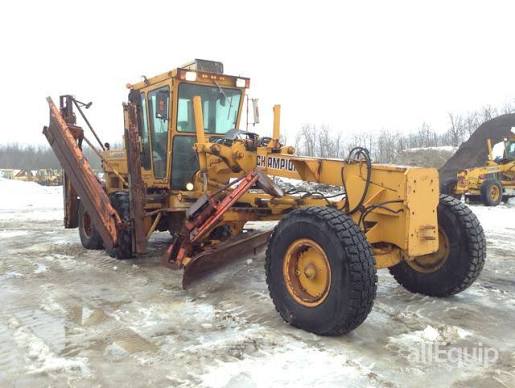 Champion 740 Motor Grader