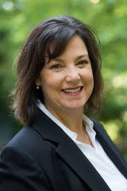 Carrie Coward's Instagram, Twitter & Facebook