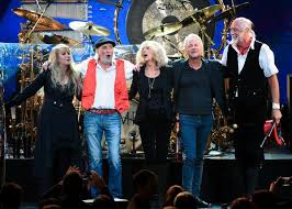 Fleetwood mac were founded by guitarist peter green, drummer mick fleetwood and guitarist jeremy spencer. Lindsey Buckingham Cut From Fleetwood Mac Tour Sues Bandmates The New York Times