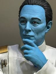 New Thrawn mini bust and 1/2 scale bust revealed at gentle giant booth  #nycc #nyccstarwars #nycc2023 #thrawn