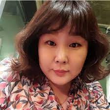 김민경 프로필 연극배우영화배우 출생:1960년 9월 27일 고향:서울 사망:2021년 8월 16일 (향년 62세) 신체:161cm, 49kg 소속사:다홍엔터테인먼트 경력사항 연극배우협회 회원 1979.~극단 '신협' 단원 수상내역 19. ê¹€ë¯¼ê²½ ë‚¨ë™ìƒ ì‚¬ë§ í° ì¶©ê²© ìŠ¤ì¼€ì¤„ ì·¨ì†Œ í›„ ëŒ€êµ¬ë¡œ ë¨¸ë‹ˆíˆ¬ë°ì´