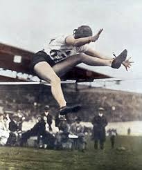 Characteristics of athlete's foot include an itchy or burning rash that may have such symptoms as redness, odor, scaling and peeling skin, or small blisters that may. High Jump Wikipedia