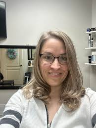 I've been seeing a lot of people planing weddings and just looking for hair  dressers. I'm a cosmetologist at The Hair Lounge and I'd love to have you  in my chair! I