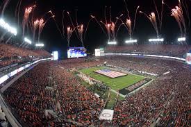 Every Bowl S Weirdest Game Ever A Living Calendar Of Oddity College Football Playoff Bowl Game College Football