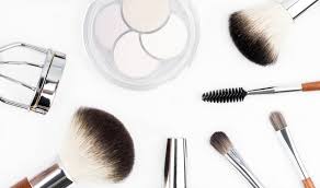 6 quick makeup tips for working women