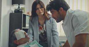 Dans les prochains épisodes de plus belle la vie, sacha va se mettre en danger avec la publication de sa tribune en faveur de la laïcité. Plus Belle La Vie Spoiler Violemment Agresse Sacha Va T Il Perdre Definitivement La Vue Toutelatele