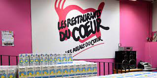 Ici à lille, les bénévoles de 10 centres des restos du coeur sont mobilisé.e.s pour apporter une aide. Restos Du Coeur Collection Despite The Coronavirus Epidemic The Lifts Are Optimistic Teller Report