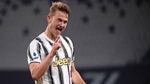 Os dois clubes têm que se entender para a transferência ser oficializada», disse o empresário do jovem defesa, deixando ainda uma garantia: Matthijs De Ligt Goud Waard Voor Juventus Voetbal Telegraaf Nl