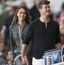 Затем он выпустил «the evolution of robin thicke» 2006 года, «something else» 2008 года, «sex therapy» 2009 года, «love after war» 2011 года, «blurred lines» 2013 года и «paula» 2014 года. Robin Thicke Kisses Girlfriend April Love Geary At Paris Saint Germain Football Match Daily Mail Online