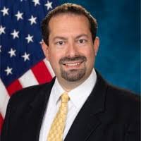 David Gratz's Instagram, Twitter & Facebook