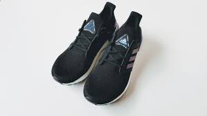 The adidas ultraboost 20 is a highly cushioned neutral shoe, designed for steady running. Test Adidas Ultraboost 20 Harlerunner Running Blog