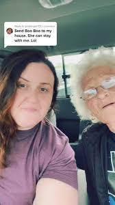 Tiffany Potts's Instagram, Twitter & Facebook