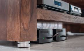 Doch oft passt das gewünschte möbelstück nicht in die ecke in der platz dafür wäre. Diy Nachrustung Hifi Rack Mit Absorberfussen Bfly Audio Talis Pro L Hifi Ifas Der Blog Test Magazin Fur Audio Stereo High End