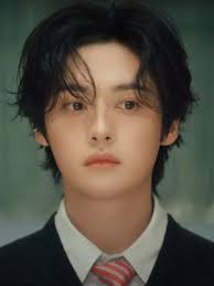 Organizar coisas por cores, tenho livrinhos de sudoku, caça-palavras e etc.  Desisti dos joguinhos no celular pq eles me deixavam mais irritada.