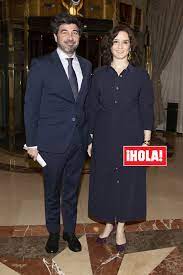 Una rosa que guarda un significado muy especial para la presidenta de la comunidad. Isabel Diaz Ayuso Tiene El Apoyo Incondicional De Su Pareja
