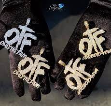 Lil Durk Otf Gang Chains Lil Durk Rapper Wallpaper Iphone Jewelry Inspiration