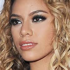 Dinah Jane Hansen's Makeup Photos & Products
