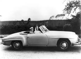 Grace Kelly Owned A Mercedes Benz 190 Sl Pictured Here With Frank Sinatra Voitures De Collection Voiture