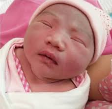 Ia mula dibuka pada 1hb februari 1995 di seksyen 18, shah alam dan berpindah ke seksyen 6, shah alam selepas mengambil alih klinik anis pada 1hb november di tahun yang sama. Pengalaman Bersalin Anak Kedua Di Hospital Shah Alam Gadis Mata Sepet