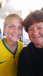 IMLCA member makes scarves for families