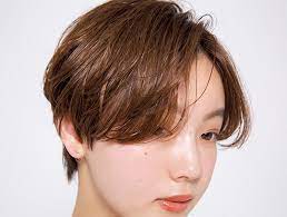 短髪だと男っぽくなりそう 色っぽく見えるショートのポイントって ar アール web ヘアスタイル ヘアメイクアップアーティスト 簡単ヘア