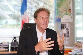 Henri sannier (1947), journaliste et animateur de télévision, né à puteaux. Henri Sannier Dirige Desormais L Office De Tourisme Baie De Somme Saint Valery