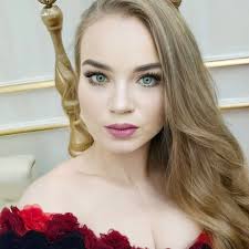 Libuse Santorisova (@luckysssmile) • Instagram photos and videos