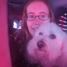 Forget GPS… my navigator has the best nose for adventure. 🐾😎 Show us your  travel buddy! 📸⛰️