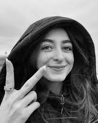 Sienna M Baker (@sennaabaker) • Instagram photos and videos