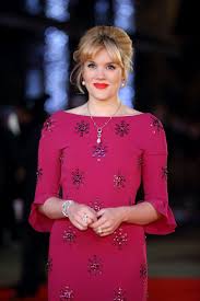 Emerald fennell the crown star debuted her baby bump on the red carpet in april 2021, cradling her stomach in a green gown. The Crown S Emerald Fennell On Acting Future After Baftas Success