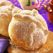 Pan Esponjoso Y Tradicional Del Dia De Muertos Con Un Toque De Esencia De Azahar Pan De Muerto Receta Pan De Muerto Authentic Mexican Recipes