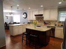 Kti cabinets has produced marvelous projects and has been identified as one of the best kitchen cabinet makers in dallas and fort worth. Kitchen Cabinets Gallery B W Cabinets