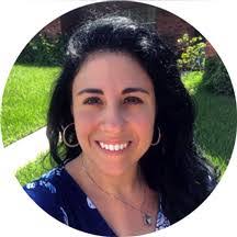 Jennifer Grillo's Instagram, Twitter & Facebook