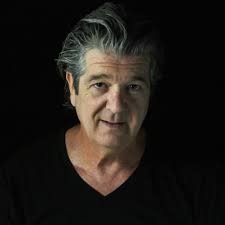 שמו אותו בניידת ולא הדליקו מזגן. Facebook