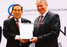 Founder of hii king hiong & co., king hiong hii currently is managing partner at this company. Sibu Accountant Receives Long Service Award From Aussie Nz Body
