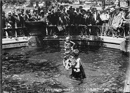 Contingut multimèdia relacionat amb l'any 1899. How To Outsmart The Heat In Summer 1899 Ephemeral New York