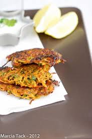 Paillasses De Carottes A La Coriandre Coriandre Recette Galette De Carotte Recette Repas