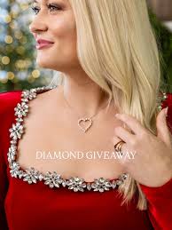 ✨ DIAMOND GIVEAWAY ✨ Winner: @_haileephillips Teaming up with my favorite  fine jeweler @rwfine to celebrate their iconic Charlie Cloud® Collection,  handcrafted in Dallas, TX by RW Fine. We're giving away a