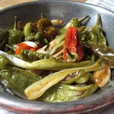 We did not find results for: Friggitelli E Cipollotti All Agrodolce In Padella La Luna Sul Cucchiaio