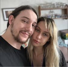 Ash Scott (@ashoft) • Facebook