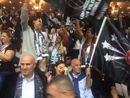 Ayrıca türkiye karabük demir çelik işletmeleri yönetim kurulu başkan yardımcılığı ve haddeciler derneği başkanlığı vazifelerini yürütmektedir. Cebi Ailesi Secim Sonuclarini Boyle Kutladi Arka Guverte