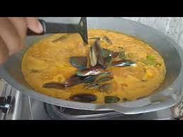 Tidak jauh dari rumah remis adalah binatang seperti kerang air tawar yang memiliki warna kuning dan memiliki protein ada berbagai olahan ikan gurame, nasi timbel, ayam goreng bumbu kuning, sambal leunca yang. Cara Masak Kerang Ijo Kuah Kuning Ala Penjual Keliling Mudah Sekali