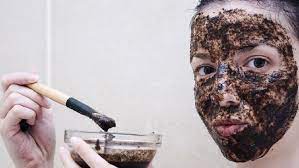 Kebiasaan nya orang kita gunakan beras dan juga kunyit. 5 Scrub Alami Untuk Memutihkan Kulit Wajah Tepung Beras Hingga Kopi
