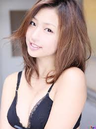 Walau menurut julius, temannya sudah berhubungan dengan beberapa wanita di lokalisasi psk, namun behubungan dengan ibunya jauh lebih nikmat. 10 Foto Model Hot Jepang Top 10 Indo